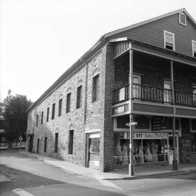 S. Washington St., Sonora