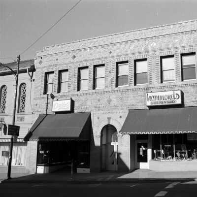 S. Washington St., Sonora