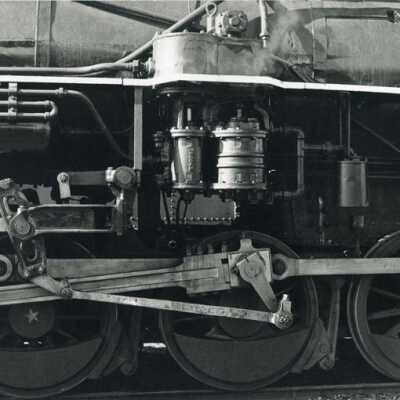 Sierra Railroad Engine #28 - Air compressor