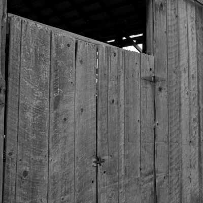 Algerine barn
