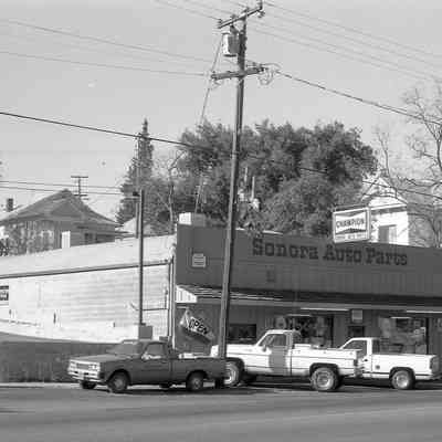 S. Washington St., Sonora