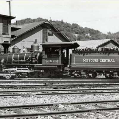 Movie set train engine #18, Jamestown