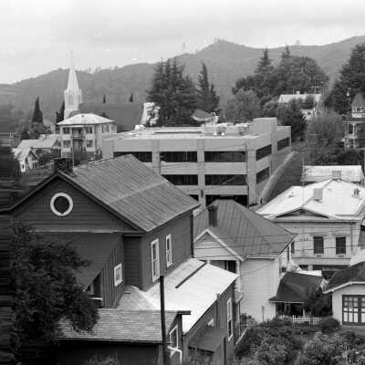 Sonora scene from N. Shepherd St.