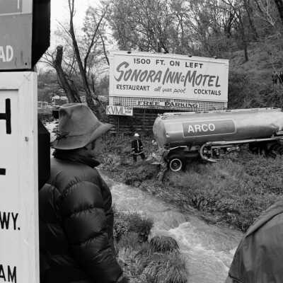 Gas Tanker in Sonora Creek