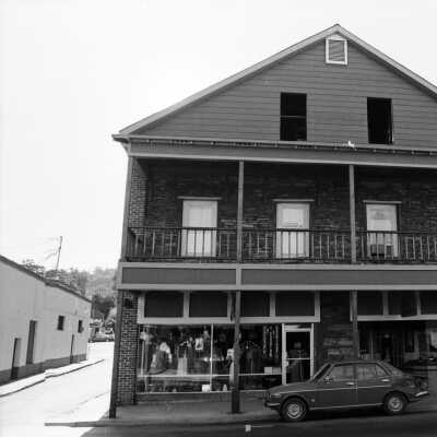 S. Washington St., Sonora