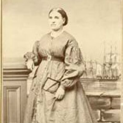 Photo Unidentified Woman