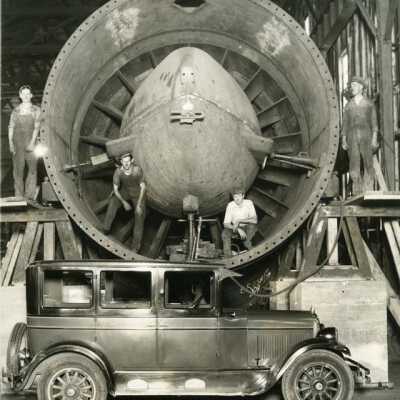 Chip and sawdust burner
