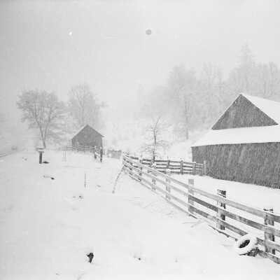 Barn on Tuolumne Rd. at Cherokee Rd.