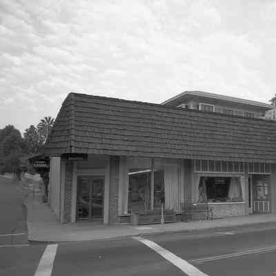 18, 24, 28 S. Washington St., Sonora