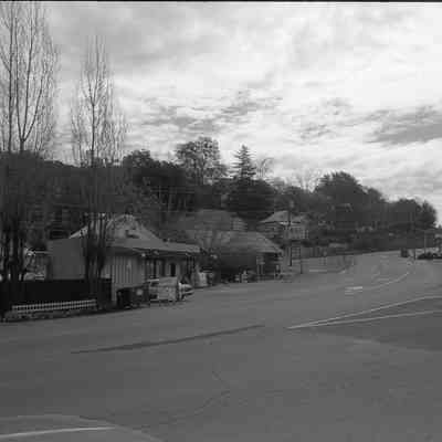 S. Washington St. and Mono Way split, Sonora