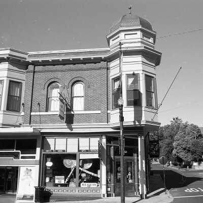Bradford Building, Sonora