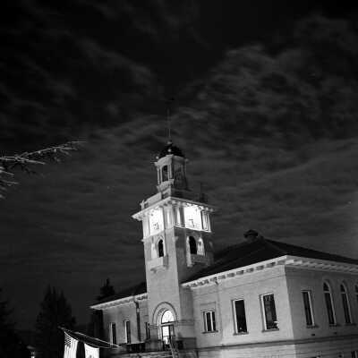 Tuolumne County Courthouse at night, Sonora