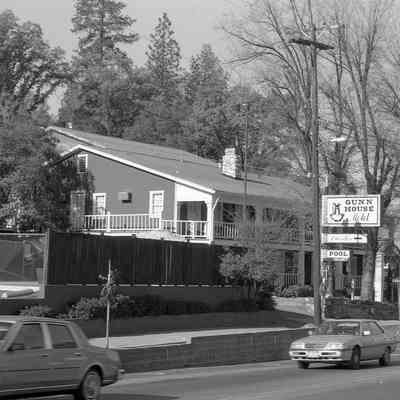 S. Washington St., Sonora