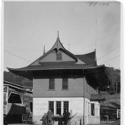 Sierra Railway Depot, Sonora