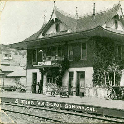 Sierra Railway Depot in Sonora ca. 1912