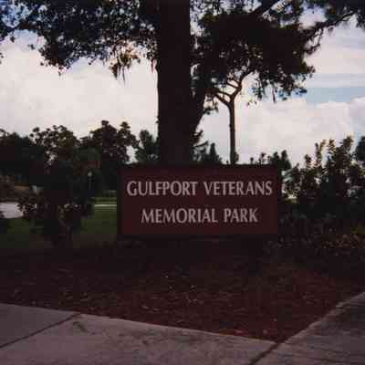 Veterans Park Sign