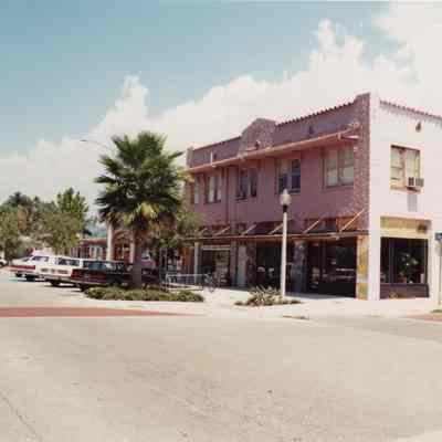 Beach Blvd [Art Village]