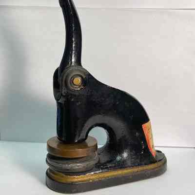 Cast Iron Seal Press
