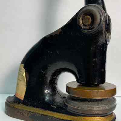 Side: Detail
