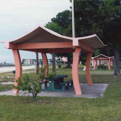 Gulfport Beach, shelters