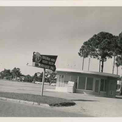 Jack's 7 Seas Drive In