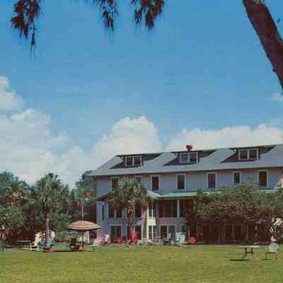 Boca Ciega Inn