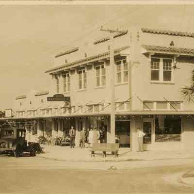 Davis Blvd