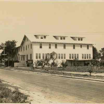 Boca Ciega Inn