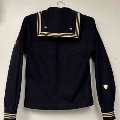 Jumper: Back