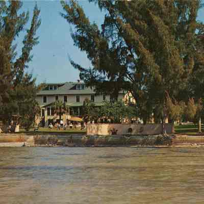 Boca Ciega Inn
