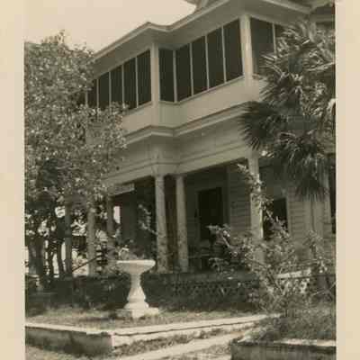 [Seneca Inn]
