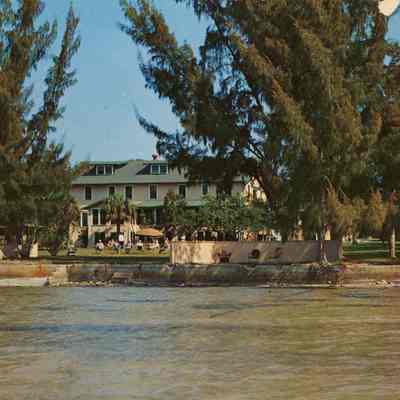 Boca Ciega Inn