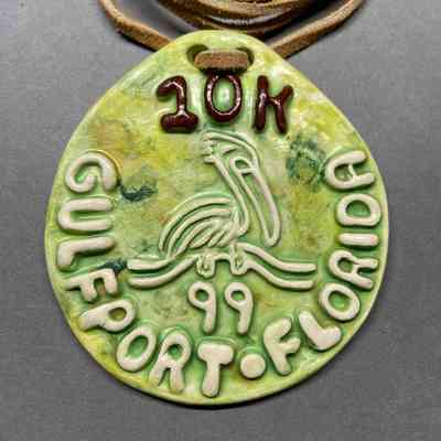 Front: Detail