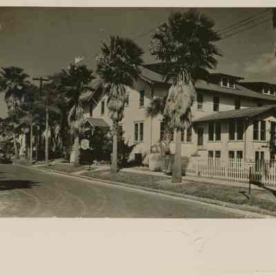 Boca Ciega Inn