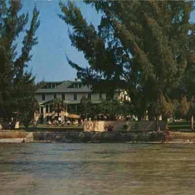 Boca Ciega Inn