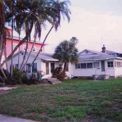 5659 Shore Blvd S