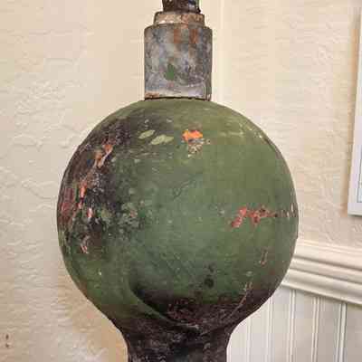 Finial