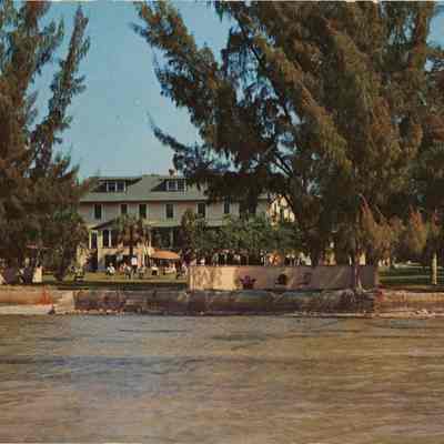 Boca Ciega Inn