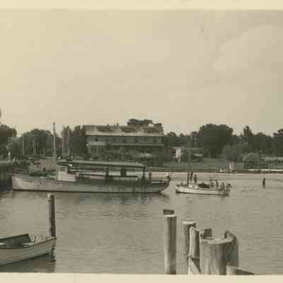 Boca Ciega Inn
