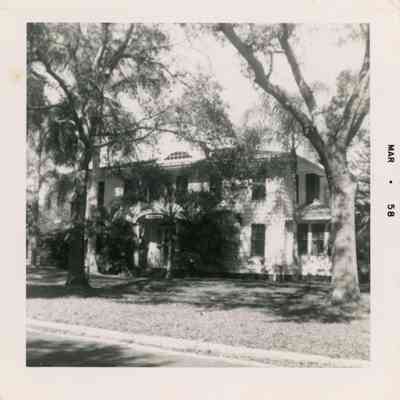 Twelve Oaks Apartments