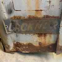          Lackner sign tag
   