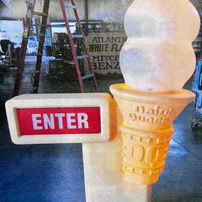 DQ Enter/Exit Sign
