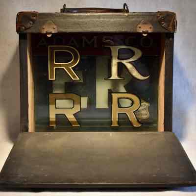Raymond LeBlanc Goldleaf Letter Panels Sales Kit