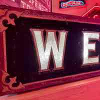          Hand-Painted Illuminated Glass & Lightbulb Weiss Sign picture number 3
   