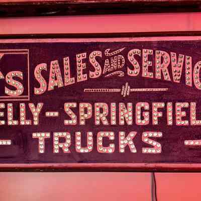 Kelly Springfield Trucks Punch-out Smalts Sign