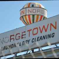          Norgetown Plastic Globe Sign picture number 3
   
