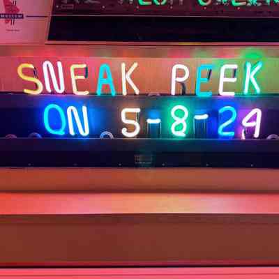 INSCO Changeable Neon Display