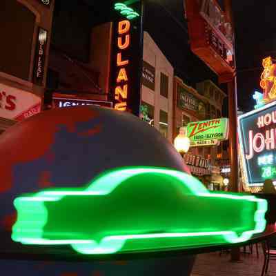 Earl Scheib Neon Globe Sign