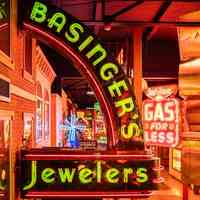          Basinger's Jewelers Porcelain and Neon Sign picture number 1
   