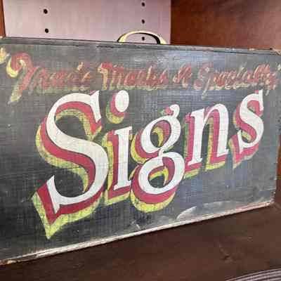 Trademarks & Specialty Signs Wooden Box Kit